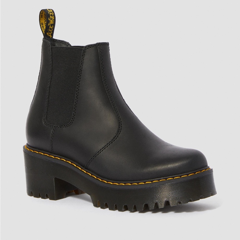 Dr. Martens Rometty Wyoming Leather Platform Chelsea Boots